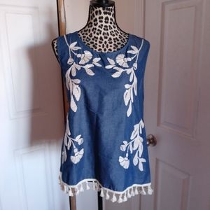 BOHEMIAN top w/ embroidery
